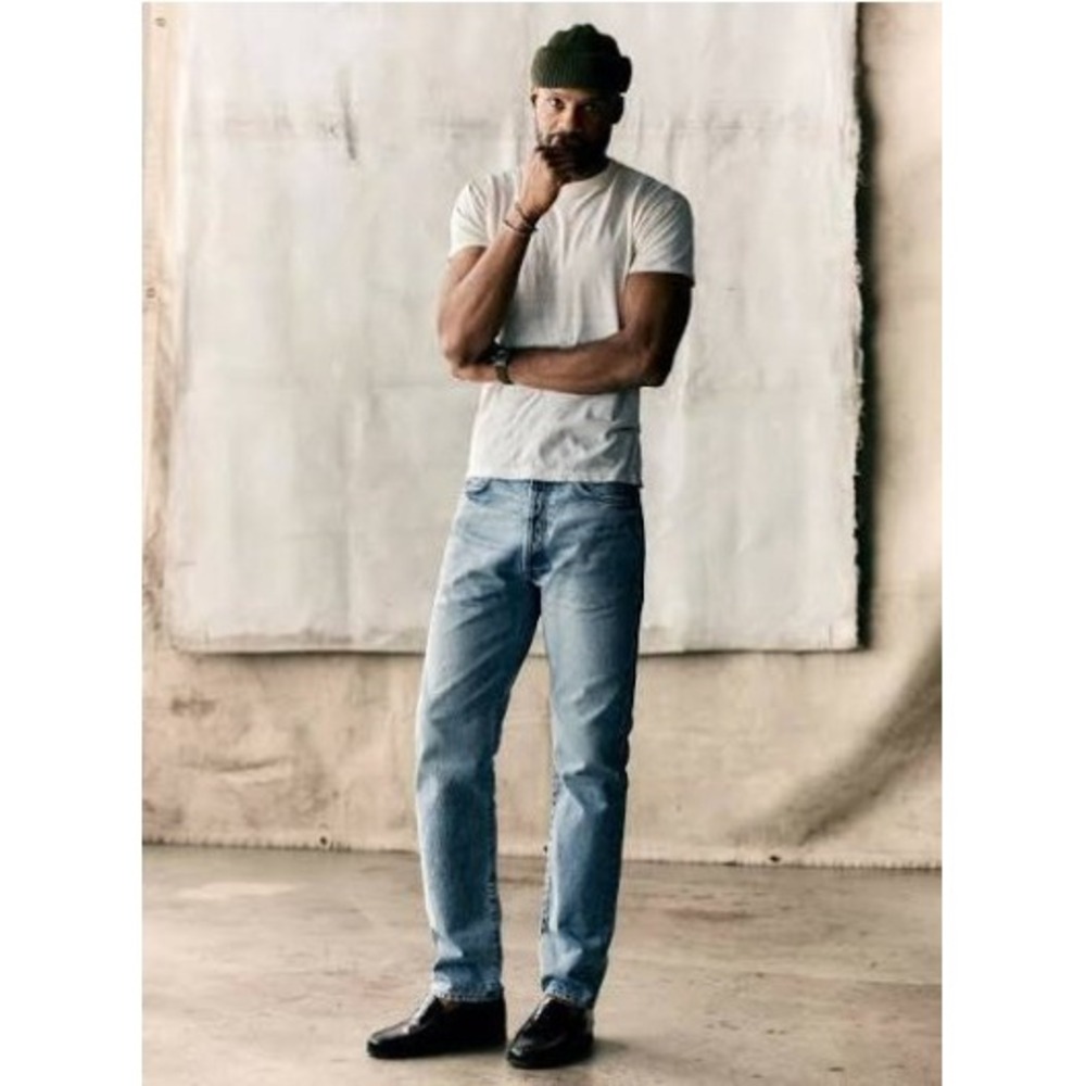 Imogene and Willie Russell Light Wash Straight Leg Jeans Mens 30 Blue Button Fly